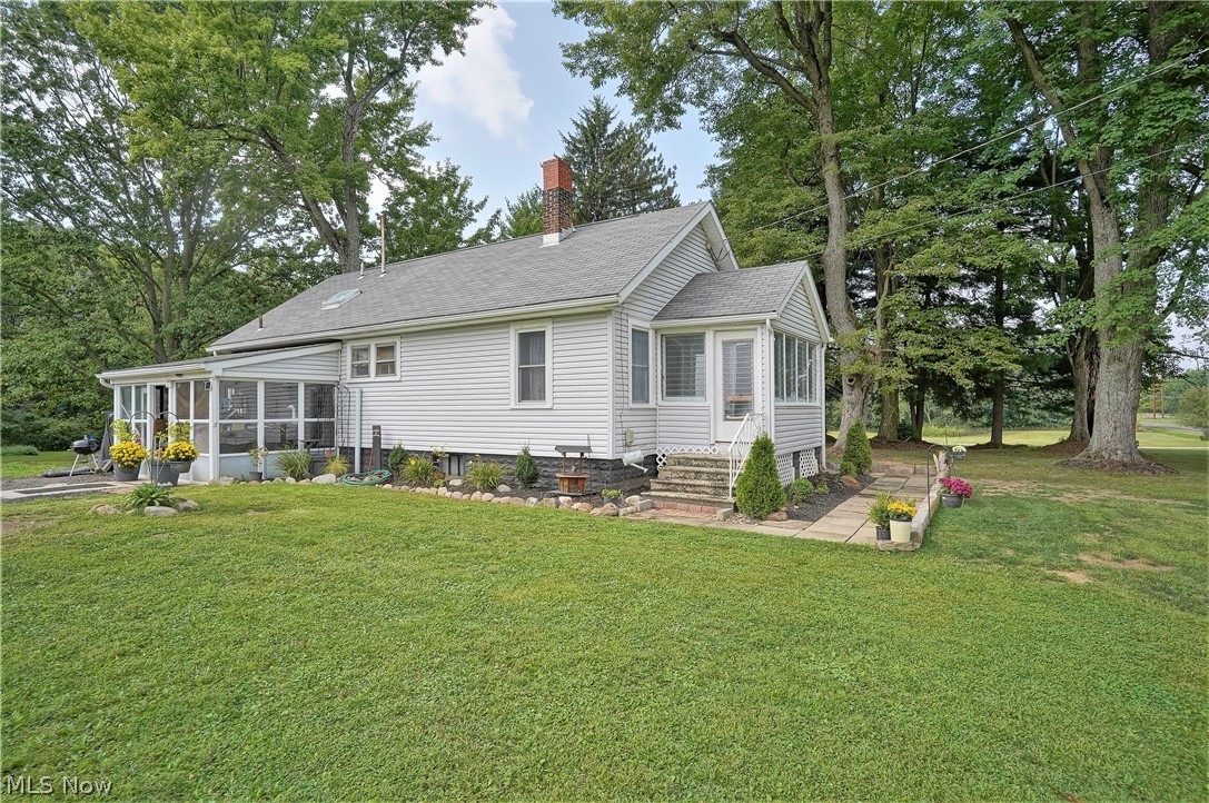 5911 Wayland Road Ravenna, OH 44266 - Photo 4 of 14 Gallery Image 4