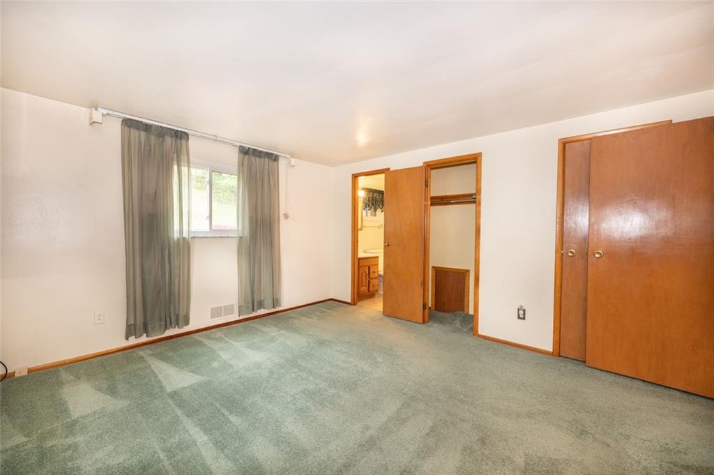 1342 Cathell Road Pittsburgh, PA 15236 - Photo 25 of 31 a view of an empty room with closet area