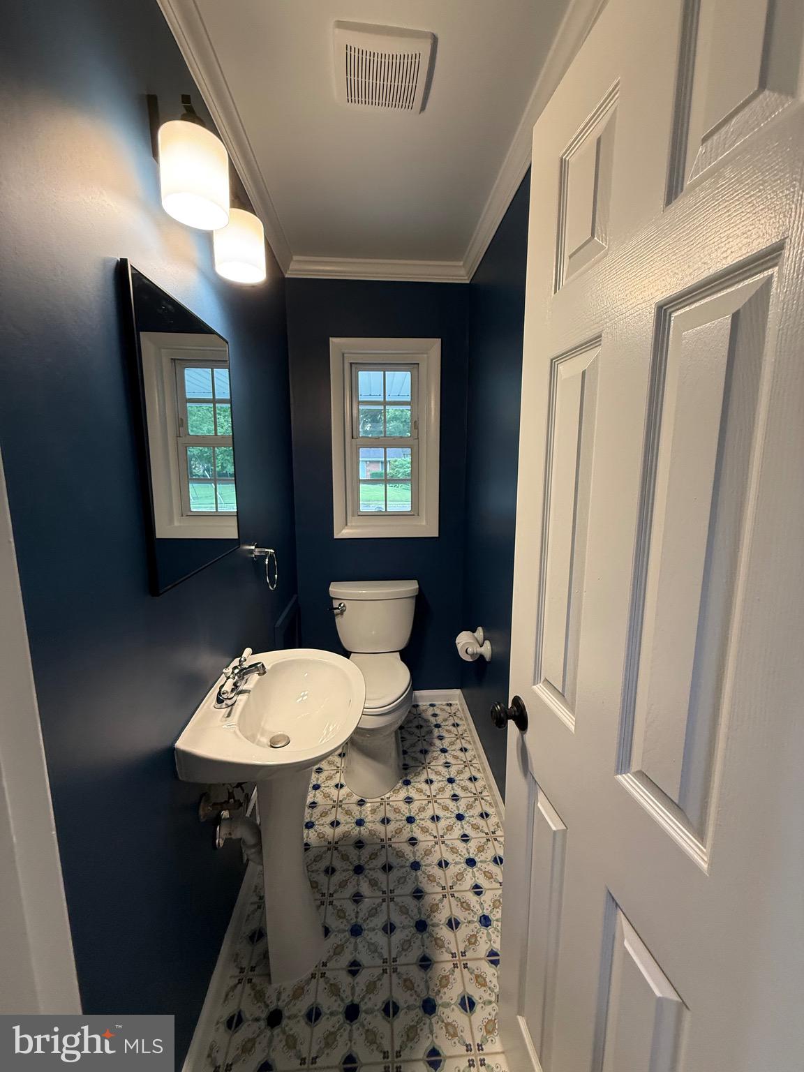 7412 Axton Street Springfield, VA 22151 - Photo 11 of 50 Half Bath