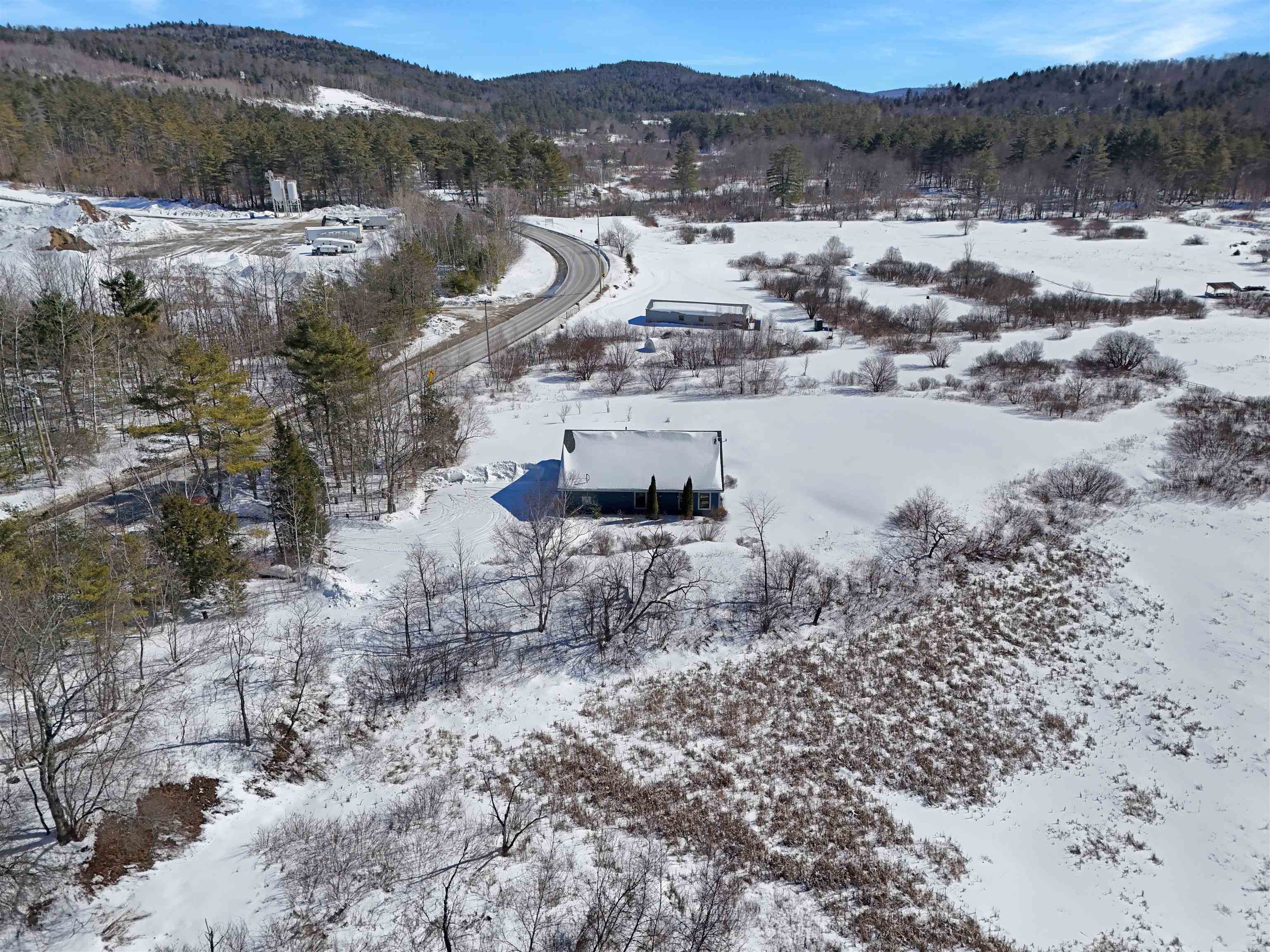 175 Main Street Grafton, NH 03240 - Photo 2 of 27