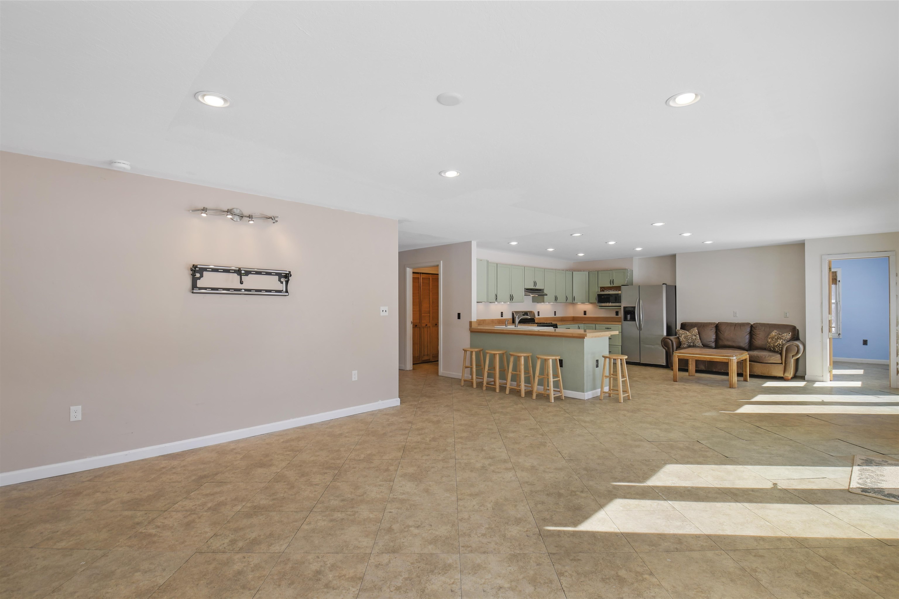 175 Main Street Grafton, NH 03240 - Photo 4 of 27