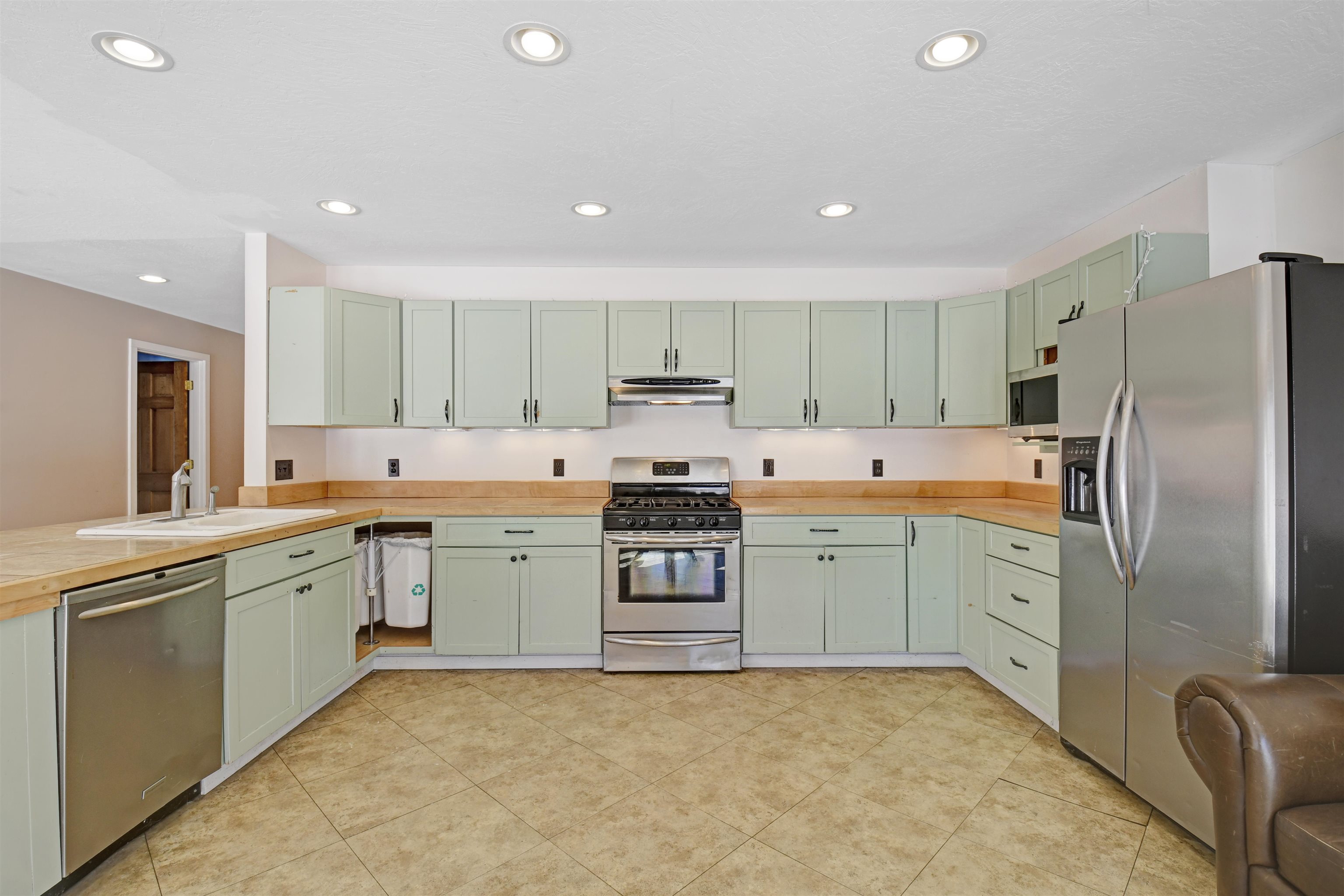 175 Main Street Grafton, NH 03240 - Photo 7 of 27