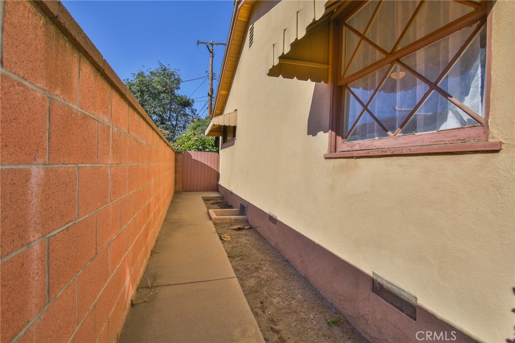 15719 Pitts Avenue Paramount, CA 90723 - Photo 31 of 33