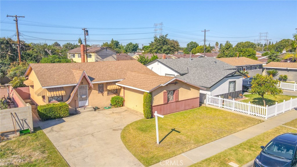15719 Pitts Avenue Paramount, CA 90723 - Photo 4 of 33 a view of a patio with swimming pool