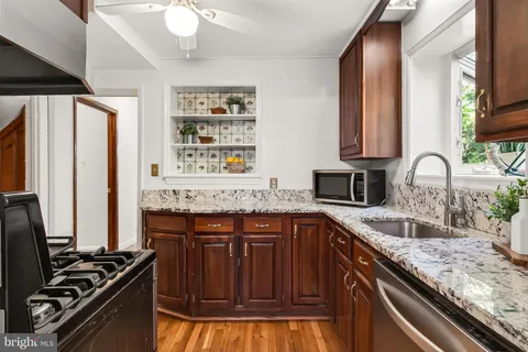 $975,000 | 204 North Evergreen Street, Arlington, VA 22203
