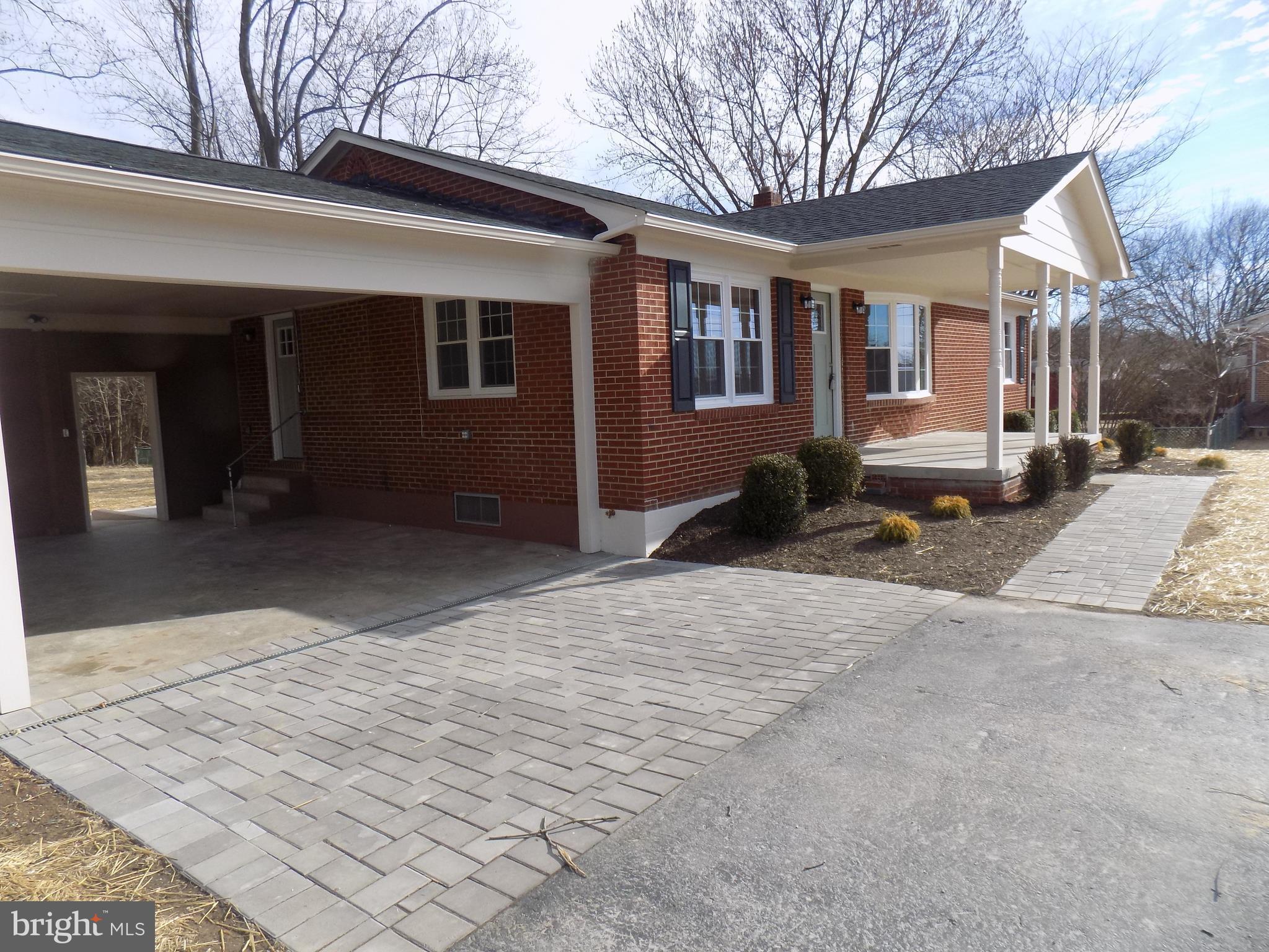 592 Apple Valley Road Winchester, VA 22602 - Photo 5 of 30 Covered front porch & A Huge carport ..
