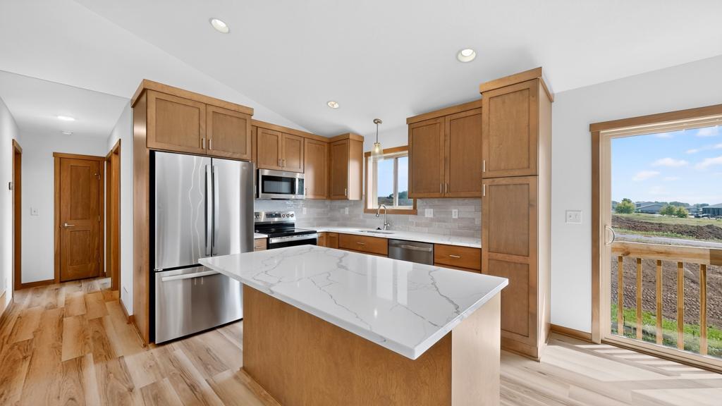 6176 Cody Lane Northwest Rochester, MN 55901 - Photo 11 of 33 Gallery Image 11