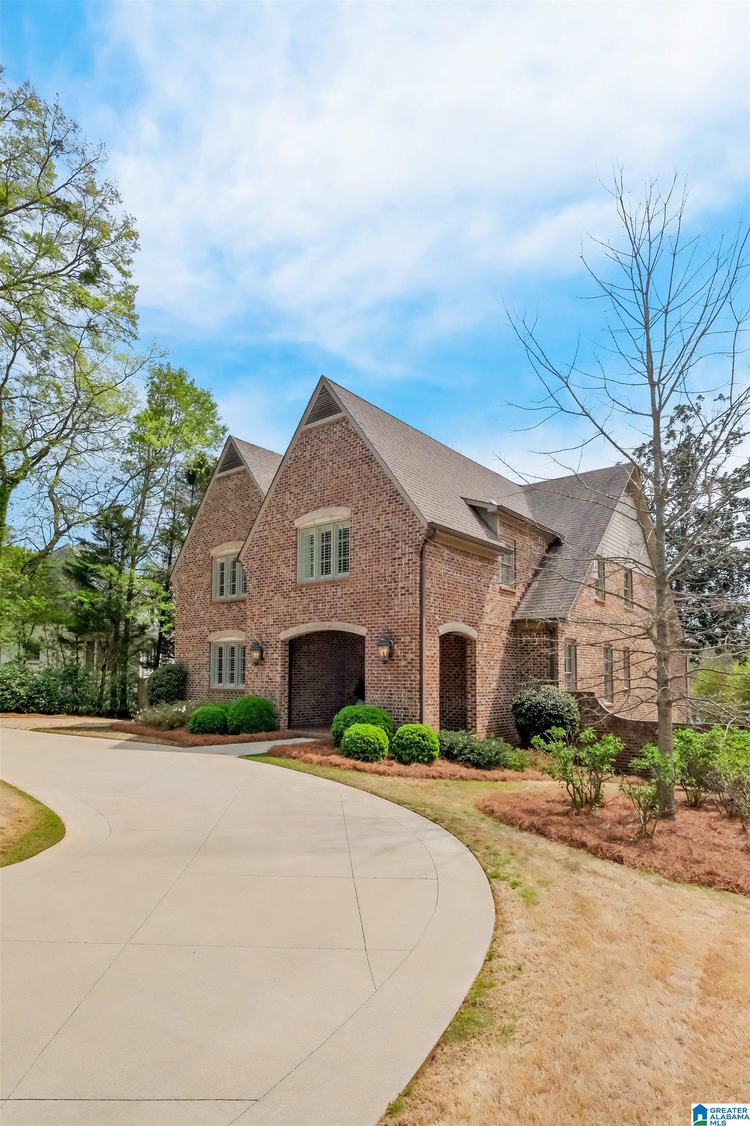 705 Euclid Avenue Birmingham, AL 35213 - Photo 2 of 48