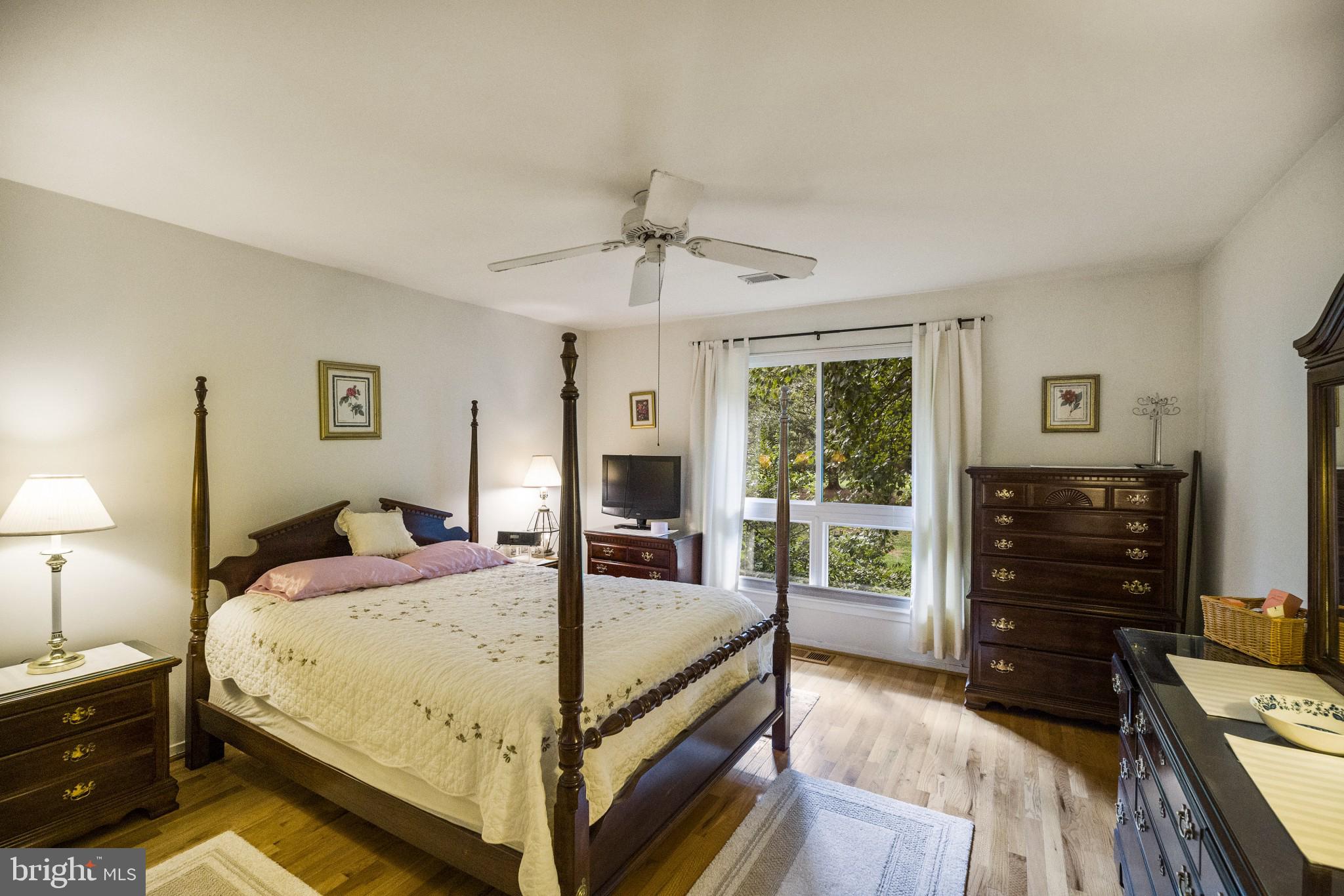 11792 Indian Ridge Road Reston, VA 20191 - Photo 15 of 31