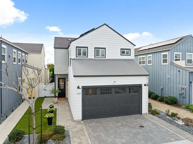 $2,449,000 | 1428 MacKinnon Avenue, Cardiff-by-the-Sea, CA 92007