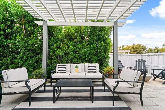 $2,449,000 | 1428 MacKinnon Avenue, Cardiff-by-the-Sea, CA 92007