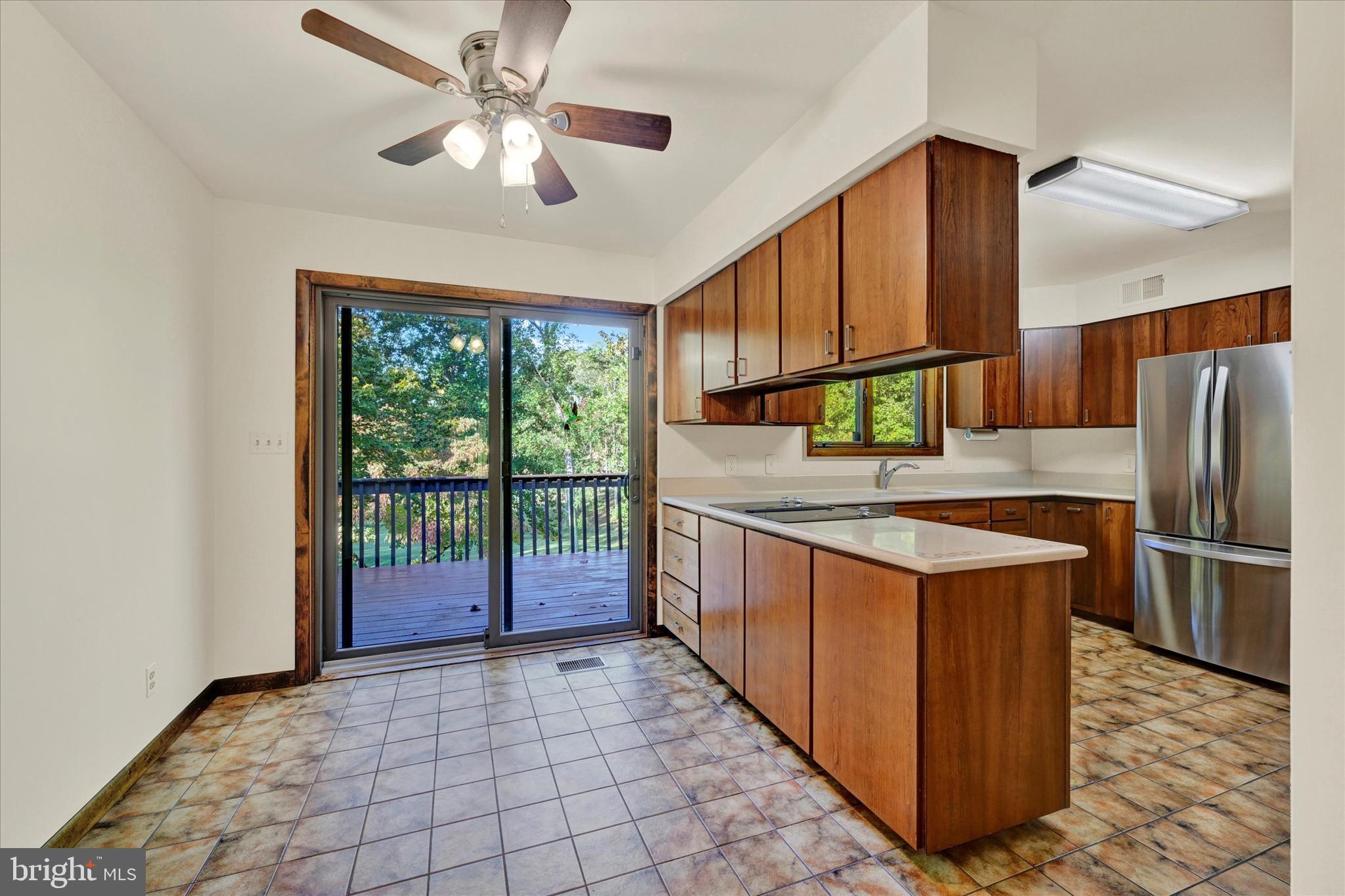 2126 Highland Ridge Drive Phoenix, MD 21131 - Photo 6 of 28 Gallery Image 6