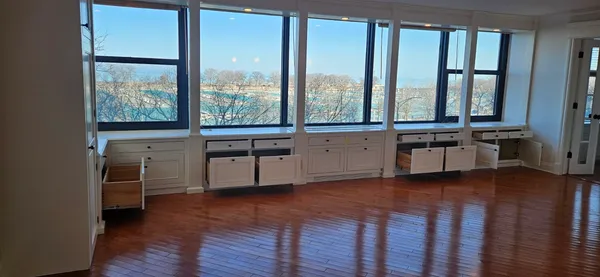 $388,000 | 3440 North Lake Shore Drive, Unit 5A, Chicago, IL 60657