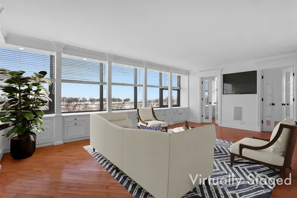 $388,000 | 3440 North Lake Shore Drive, Unit 5A, Chicago, IL 60657