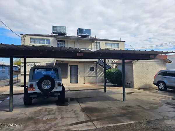 $995 | 1517 West Thomas Road, Unit 3, Phoenix, AZ 85015