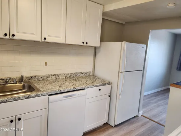 $995 | 1517 West Thomas Road, Unit 3, Phoenix, AZ 85015
