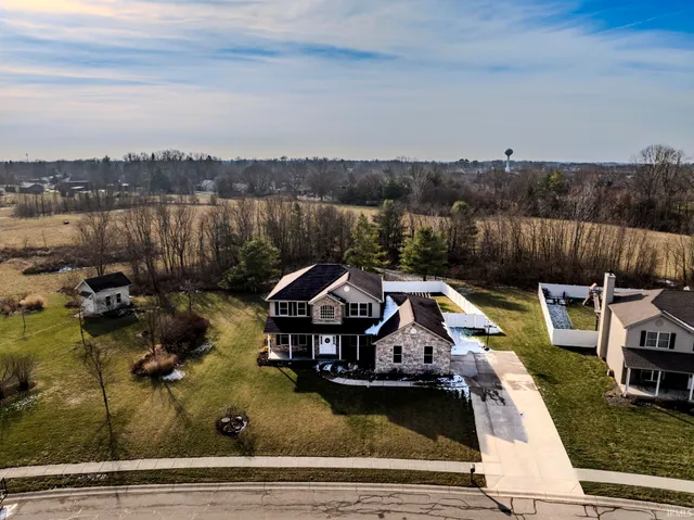 $599,000 | 413 South Bridgewater Lane, Muncie, IN 47304