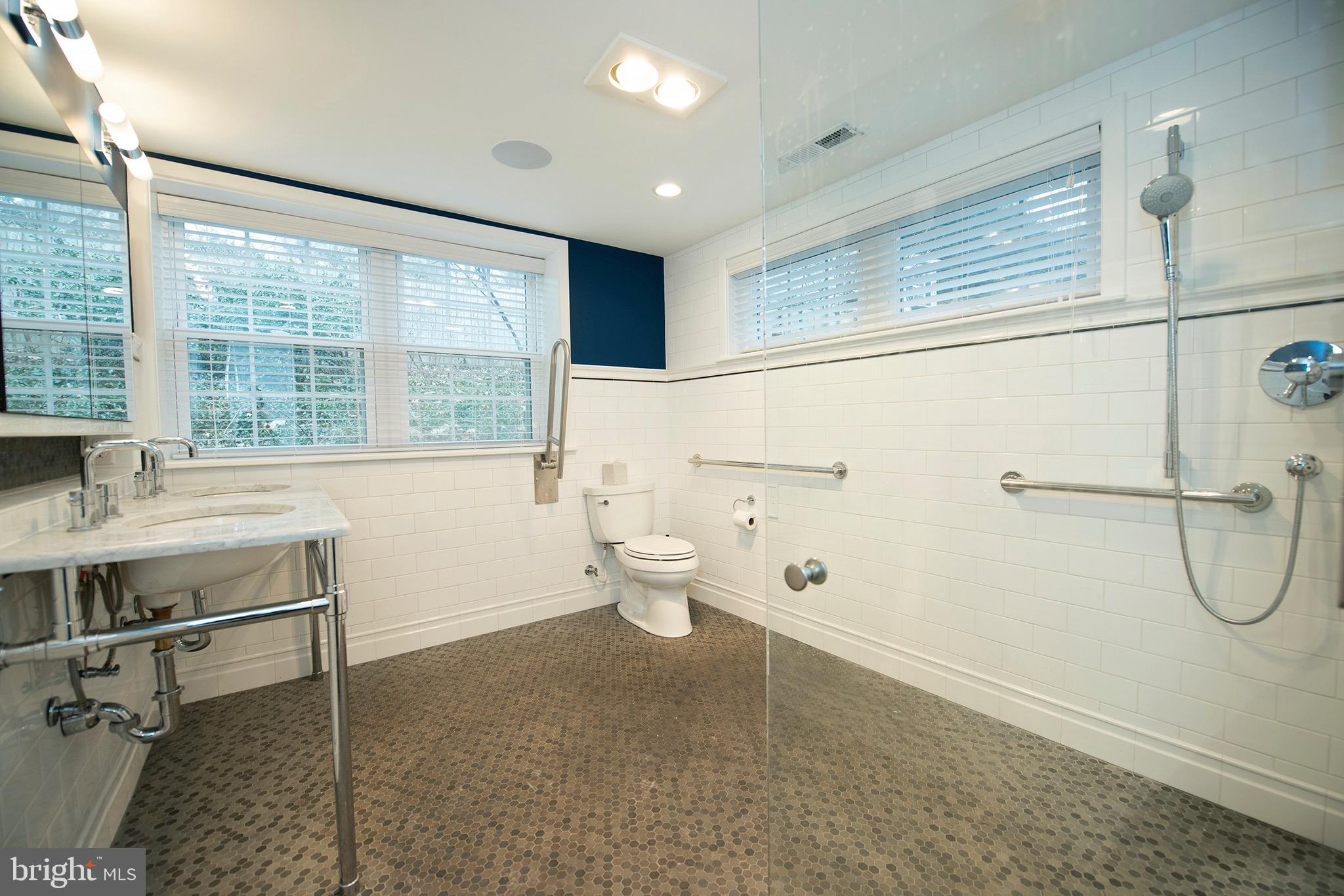 625 Upper Weadley Road Wayne, PA 19087 - Photo 11 of 25 Master Bath (Handicap Accessible)