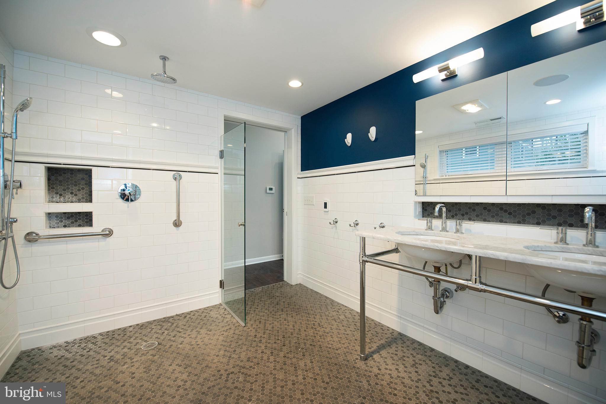 625 Upper Weadley Road Wayne, PA 19087 - Photo 12 of 25 Master Bath (Handicap Accessible)