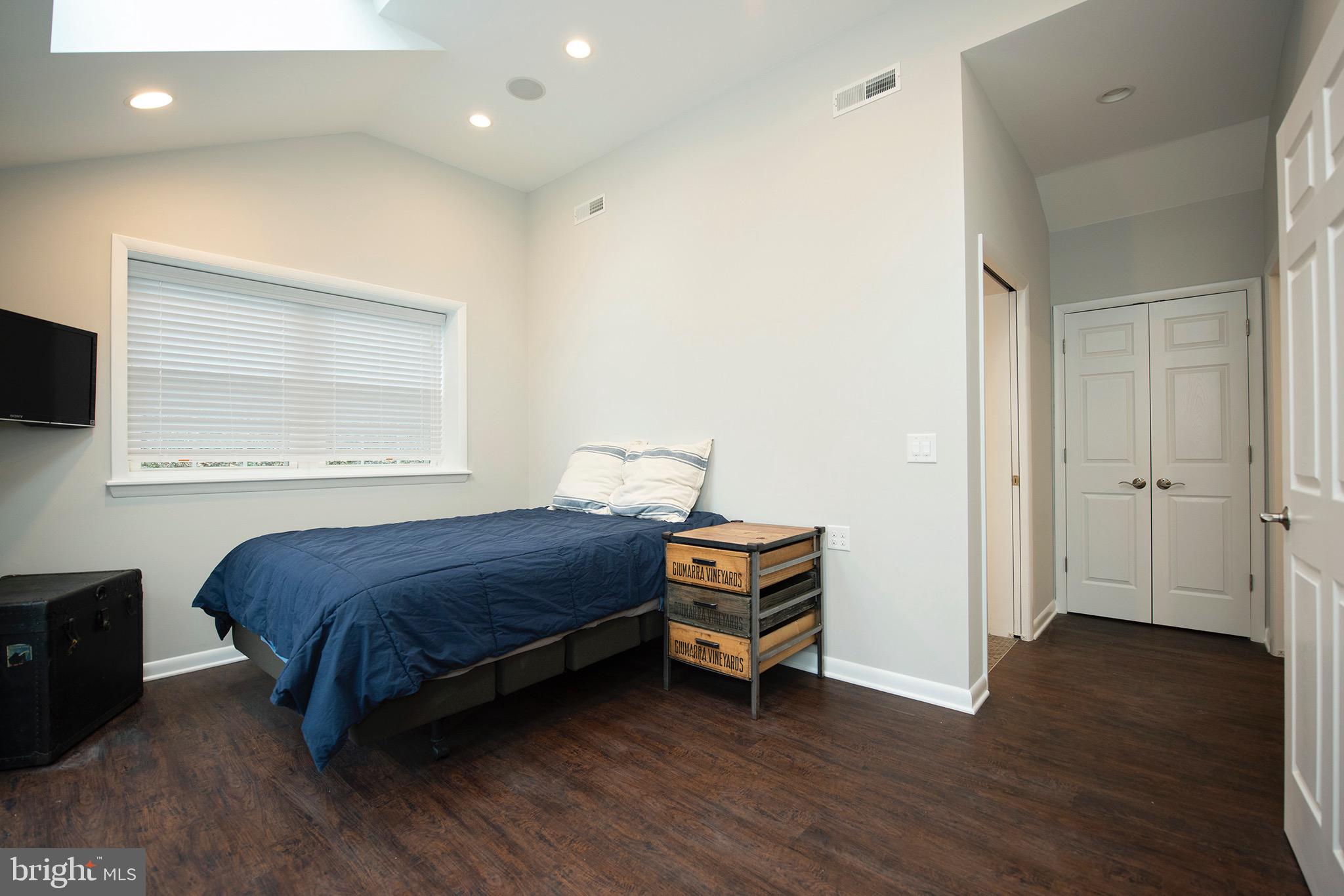 625 Upper Weadley Road Wayne, PA 19087 - Photo 9 of 25 First Floor Master