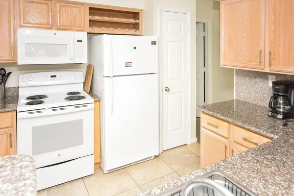 $2,230 | 700 Daniel Ellis Drive, Unit 5201, Charleston, SC 29412