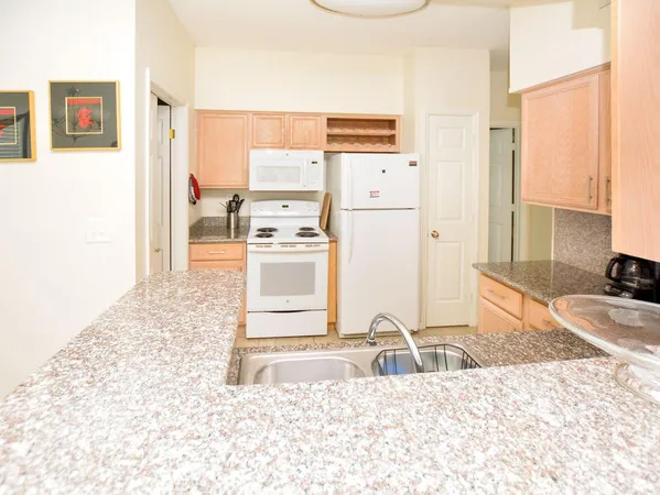 $2,230 | 700 Daniel Ellis Drive, Unit 5201, Charleston, SC 29412