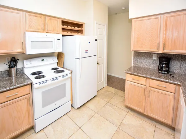$2,230 | 700 Daniel Ellis Drive, Unit 5201, Charleston, SC 29412