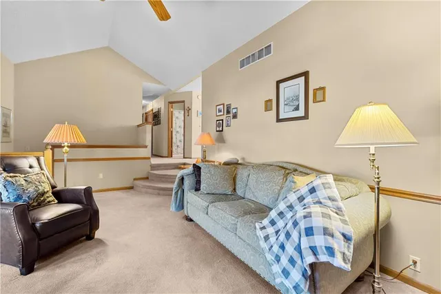 $319,999 | 1629 Northeast Whitestone Drive, Lee's Summit, MO 64086