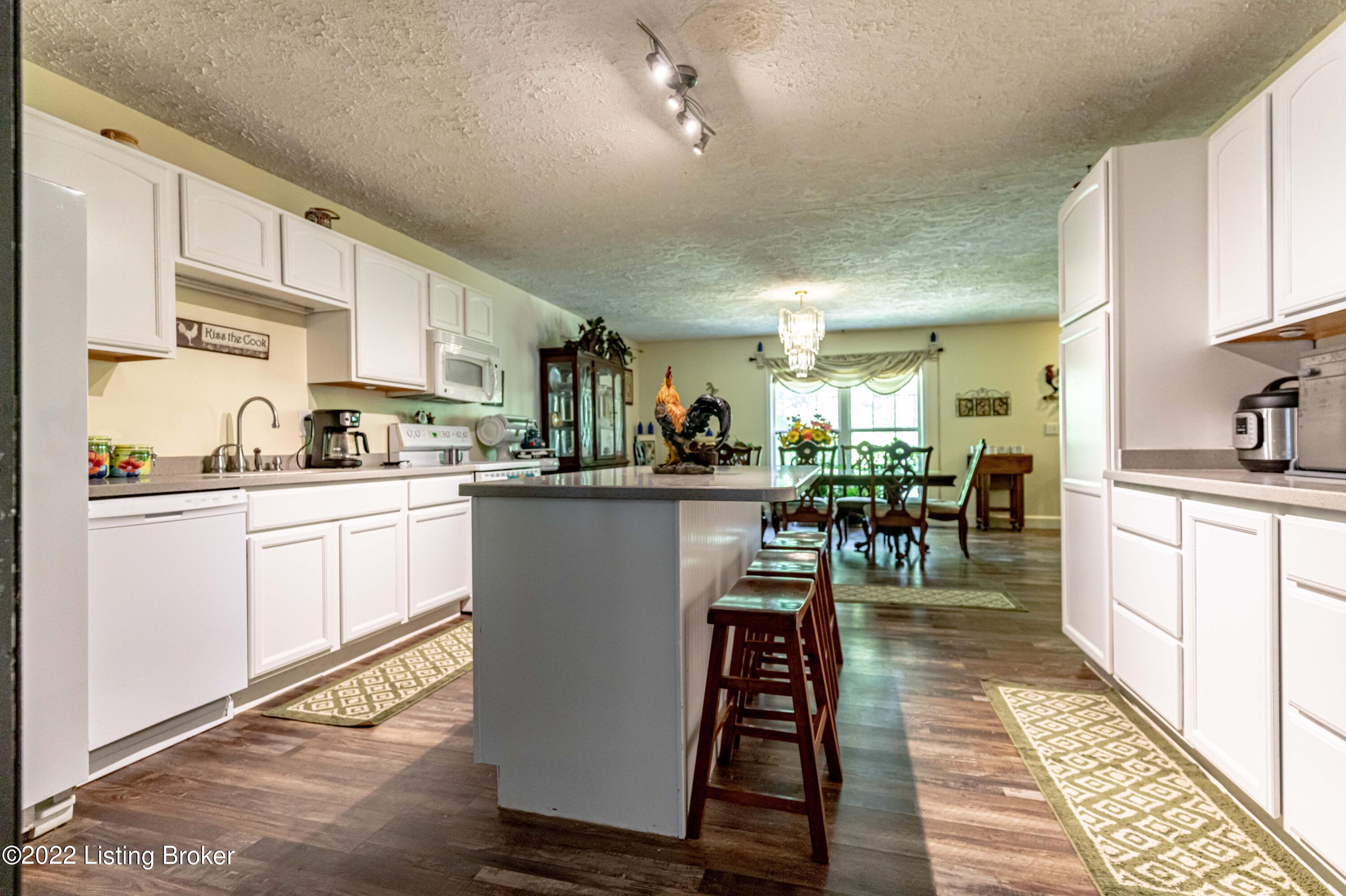 6512 Bowling Green Road Caneyville, KY 42721 - Photo 42 of 116 DSC07729