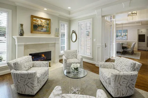 $1,695,000 | 17 Ashton Court, Dallas, TX 75230