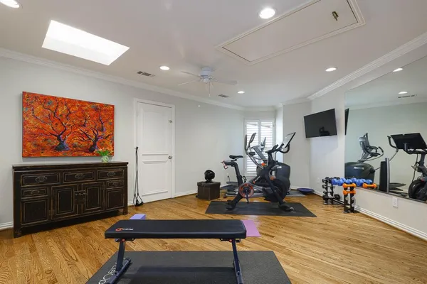 $1,695,000 | 17 Ashton Court, Dallas, TX 75230