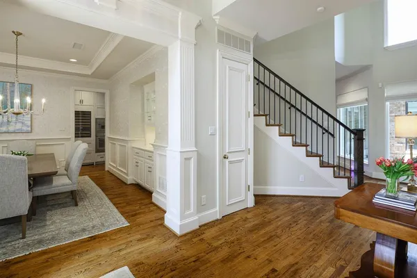 $1,695,000 | 17 Ashton Court, Dallas, TX 75230