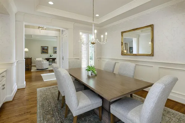 $1,695,000 | 17 Ashton Court, Dallas, TX 75230