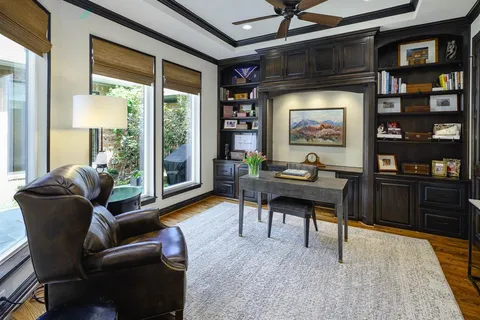$1,695,000 | 17 Ashton Court, Dallas, TX 75230