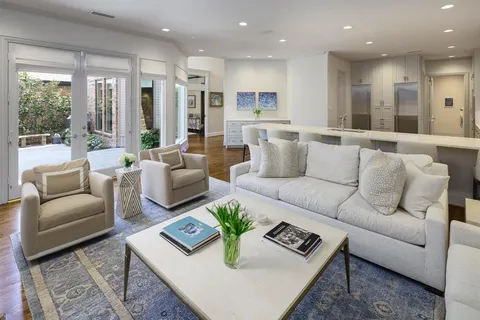 $1,695,000 | 17 Ashton Court, Dallas, TX 75230