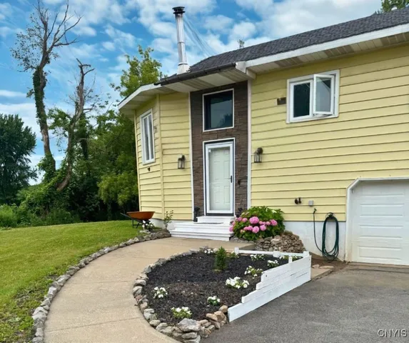 $234,999 | 10830 Cosby Manor Road, Deerfield, NY 13502