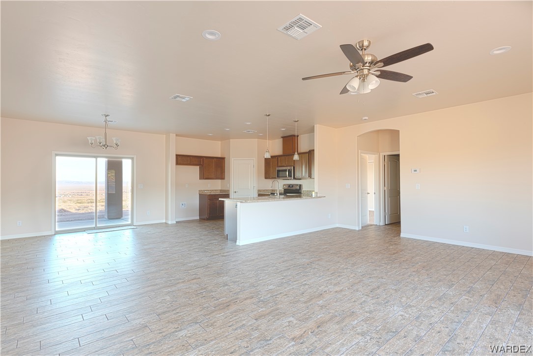 9730 North Cyrus Road Kingman, AZ 86401 - Photo 2 of 18 Gallery Image 2
