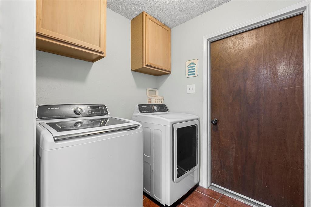 611 Rosenthal Road Lorena, TX 76655 - Photo 12 of 28 Gallery Image 12