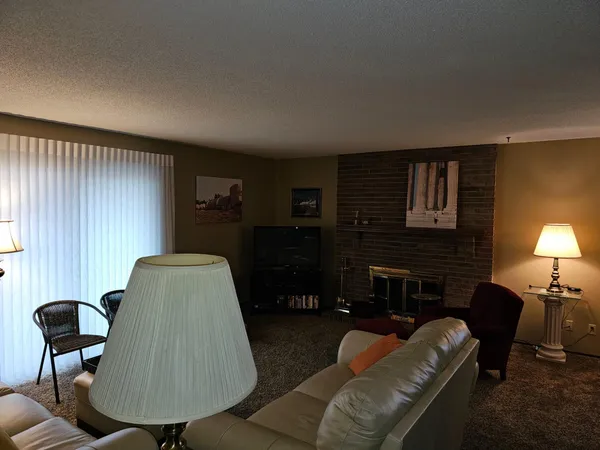 $169,900 | 1437 Broadway North, Unit 101, Fargo, ND 58102