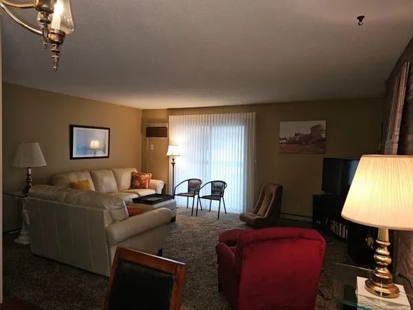 $169,900 | 1437 Broadway North, Unit 101, Fargo, ND 58102