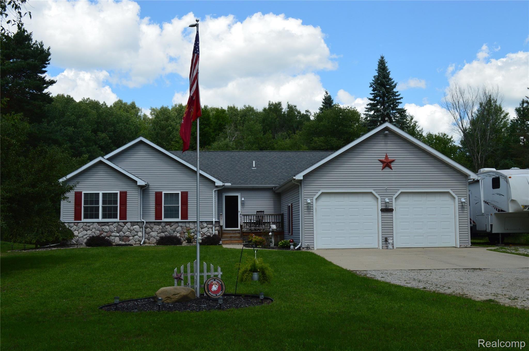 1533 Boy Scout Road Caro, MI 48723 - Photo 1 of 31 Front of House 1.JPG