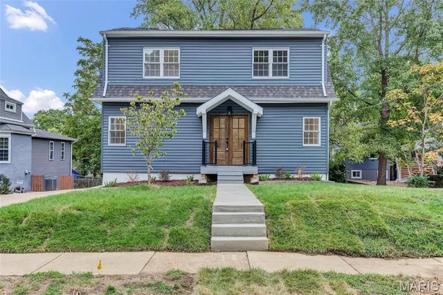 $699,900 | 544 Summit Avenue, Webster Groves, MO 63119