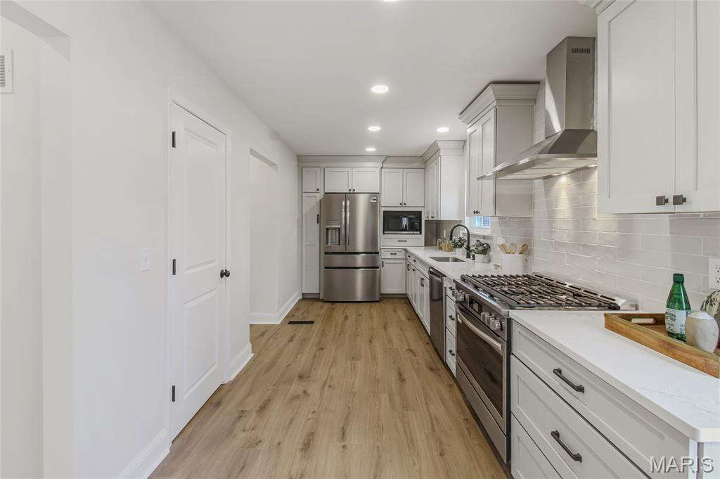 544 Summit Avenue Webster Groves, MO 63119 - Photo 11 of 48