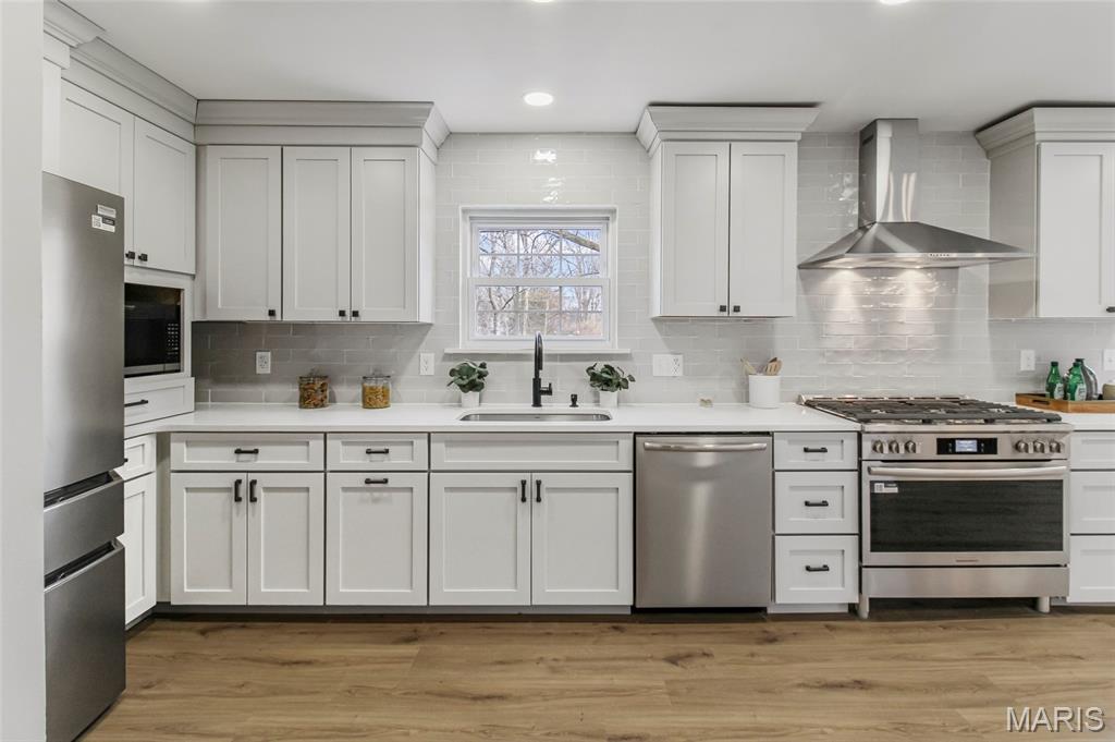 544 Summit Avenue Webster Groves, MO 63119 - Photo 12 of 48