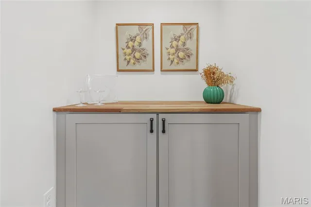 $675,000 | 544 Summit Avenue, Webster Groves, MO 63119