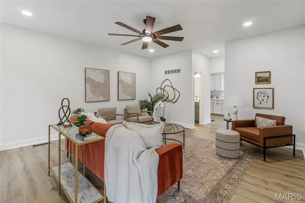 544 Summit Avenue Webster Groves, MO 63119 - Photo 18 of 48