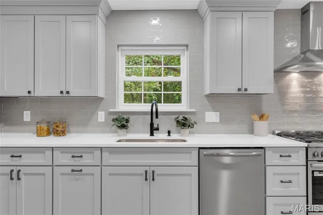 $699,900 | 544 Summit Avenue, Webster Groves, MO 63119