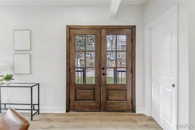 $675,000 | 544 Summit Avenue, Webster Groves, MO 63119