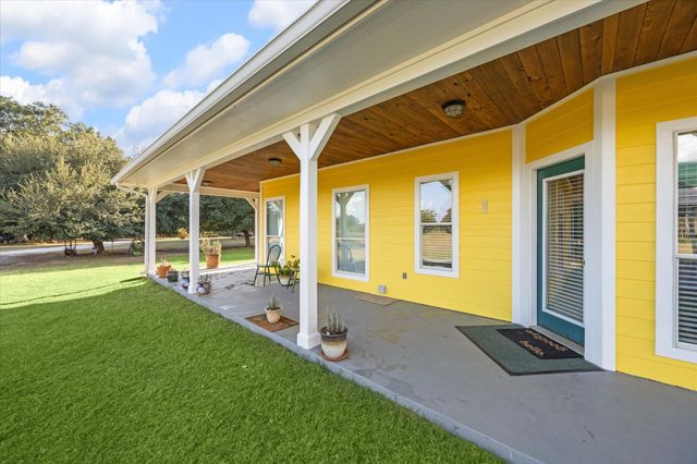 $1,100,000 | 32410 Phlying Road, Waller, TX 77484