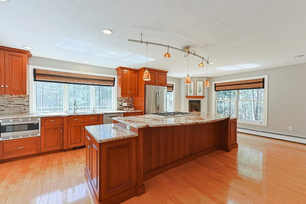 105 Blood Road Charlton, MA 01507 - Photo 5 of 42